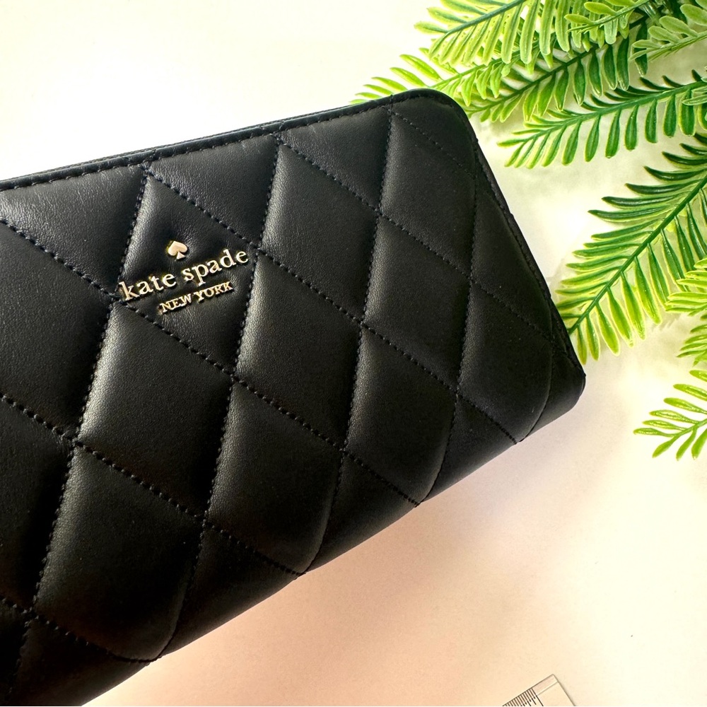 Kate Spade Quilted Black Leather Zip Around Wallet NWT - Picture 5 of 16